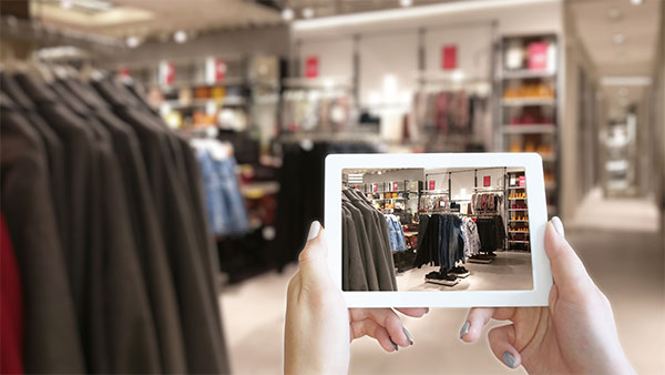 Virtual Fitting Rooms and Try-Before-You-Buy, role of ar in ecommerce